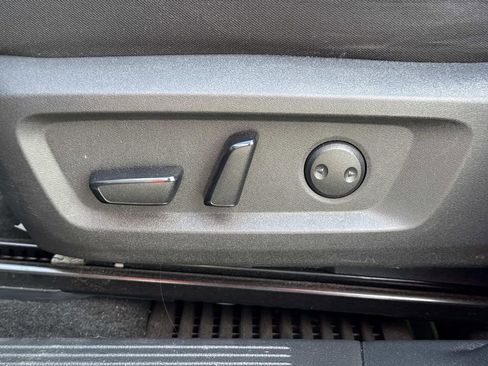 Certified 2023 Nissan Rogue SV image 18