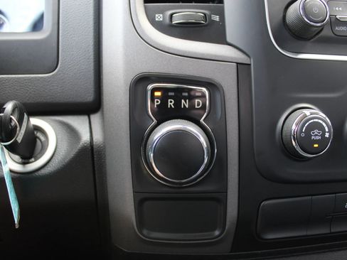 Used 2018 RAM 1500 Express RWD image 17