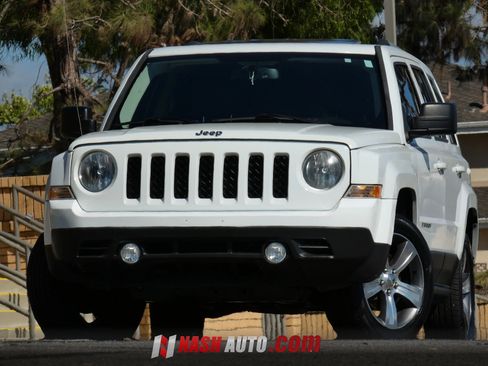 Used 2016 Jeep Patriot High Altitude FWD image 2