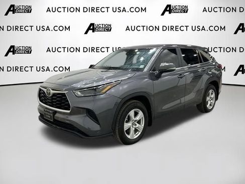 Used 2023 Toyota Highlander L AWD/4WD image 1