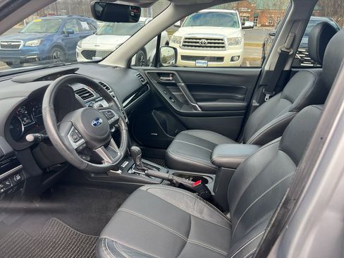 Used 2018 Subaru Forester 2.5i Touring w/ Popular Package #2 image 9