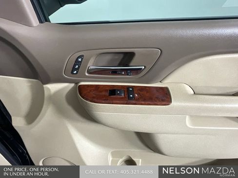 Used 2011 Chevrolet Tahoe LTZ RWD image 22