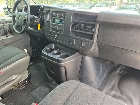 Used 2021 GMC Savana 2500 w/ Driver Convenience Package RWD image 22