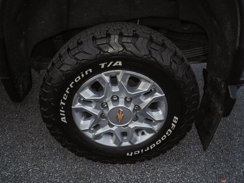 Used 2021 Chevrolet Silverado 2500 LTZ w/ LTZ Convenience Package image 42