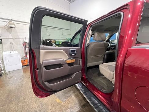 Used 2017 GMC Sierra 1500 SLT image 36