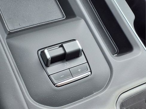 New 2026 GMC Sierra 2500 Denali Ultimate w/ Max Trailering Package image 15