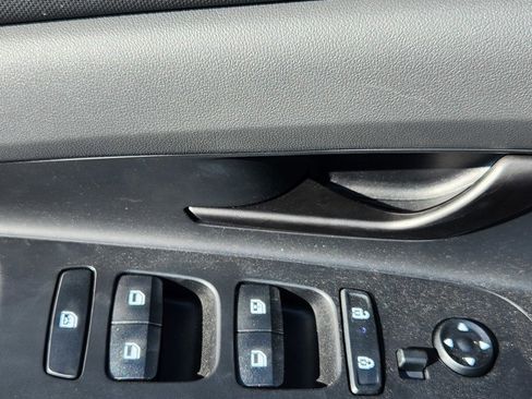 New 2025 Hyundai Elantra Sport image 8