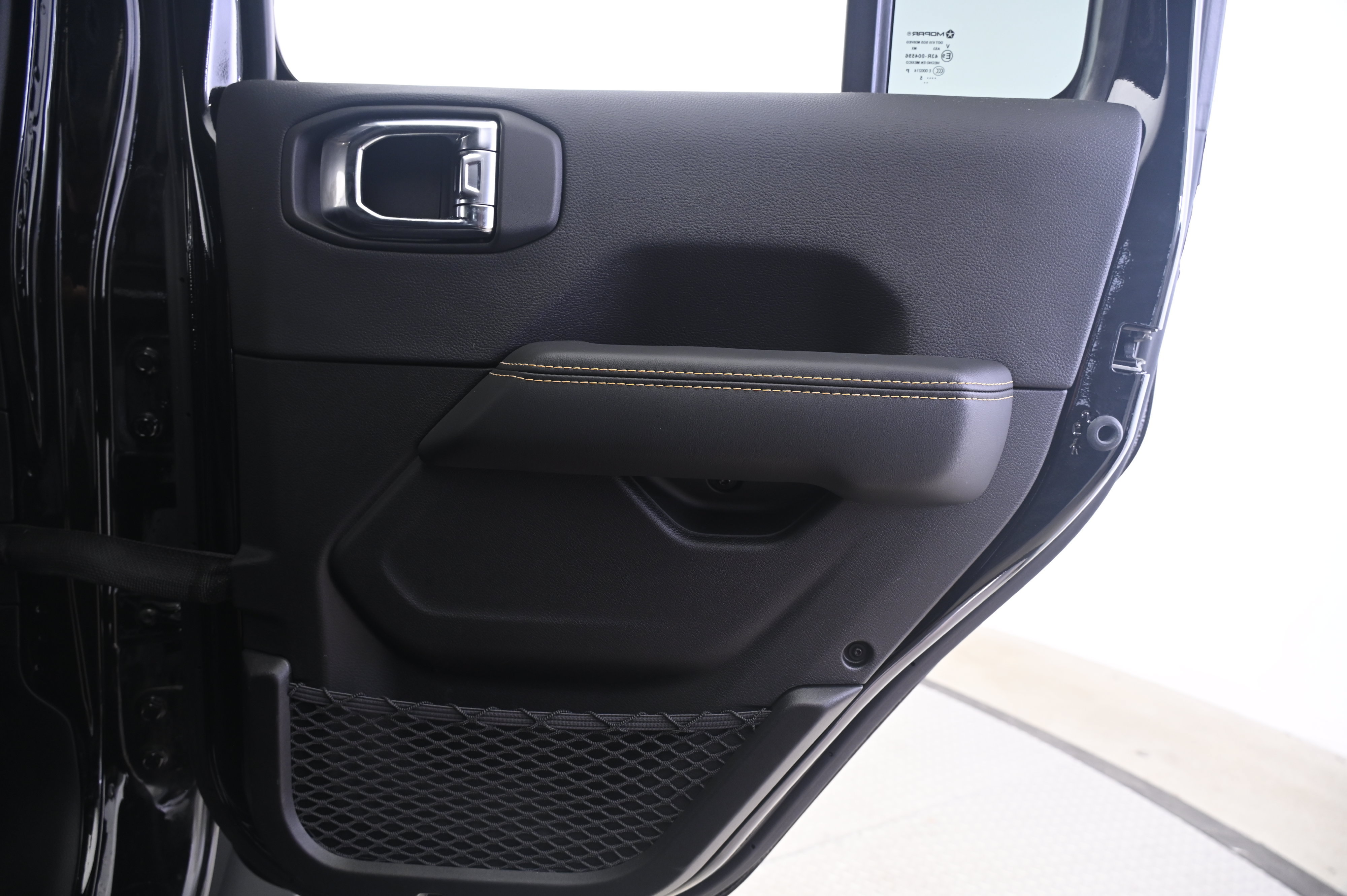 Used 2025 Jeep Wrangler Unlimited Rubicon 392 AWD/4WD image 18