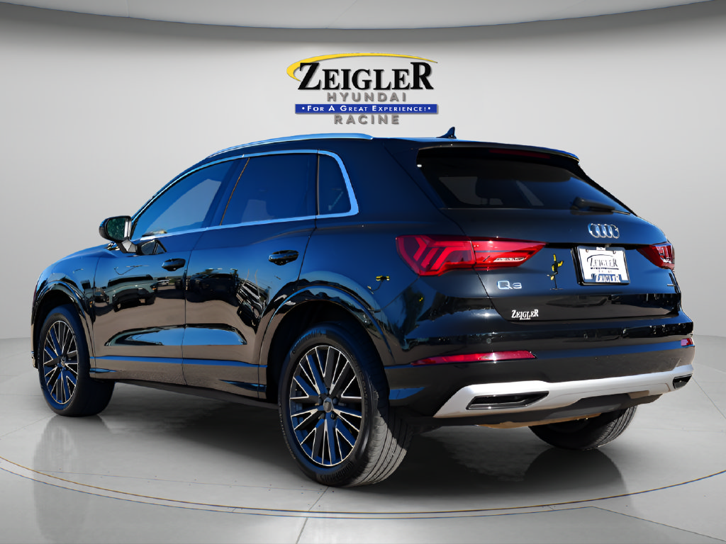 Used 2022 Audi Q3 2.0T Premium w/ Convenience Package AWD/4WD image 5