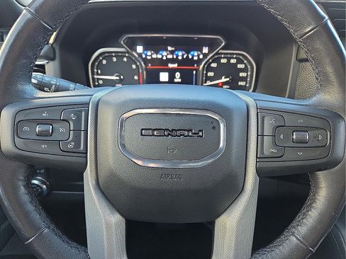 Used 2021 GMC Yukon Denali image 24