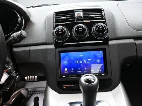 Used 2007 Saturn Sky w/ Premium Trim Pkg RWD image 10