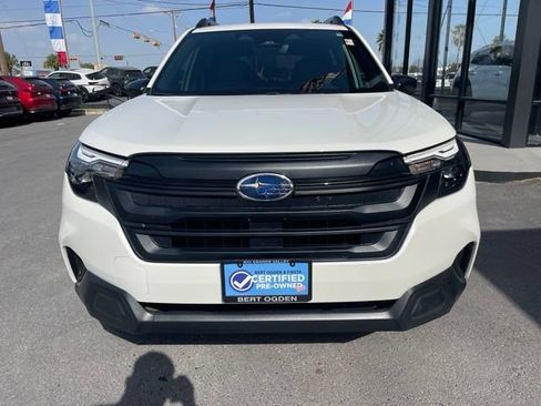 Used 2026 Subaru Forester AWD/4WD image 2
