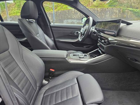 Used 2025 BMW M340i xDrive M340i xDrive w/ Premium Package image 10