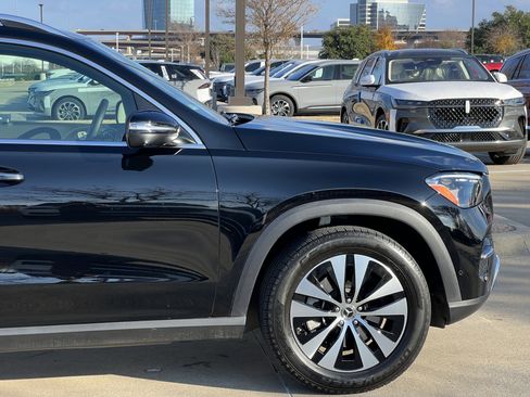 Used 2025 Mercedes-Benz GLE 350 4MATIC image 11