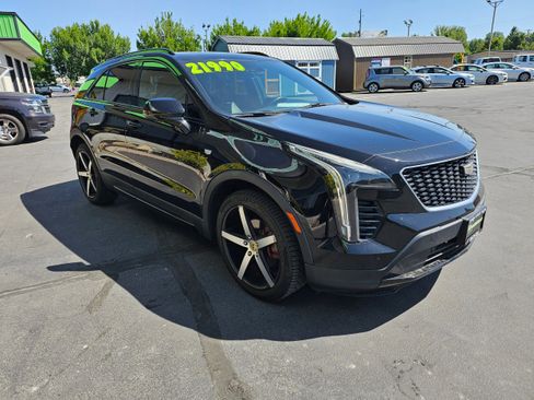 Used 2019 Cadillac XT4 Sport w/ Driver Awareness Package FWD image 4