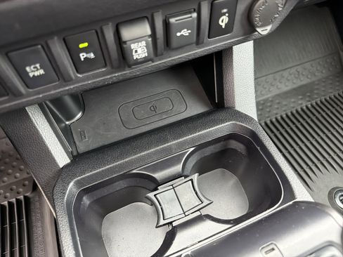 Used 2021 Toyota Tacoma TRD Off-Road image 59