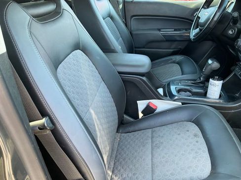 Used 2015 Chevrolet Colorado Z71 image 10