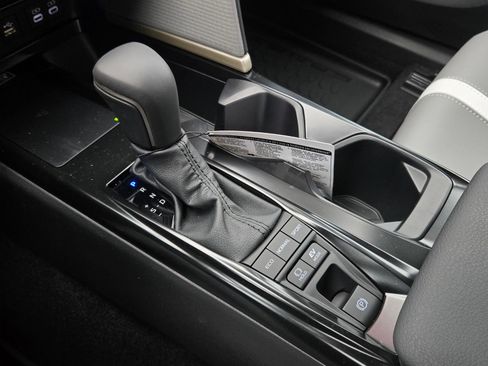 Certified 2026 Toyota Camry SE FWD image 16