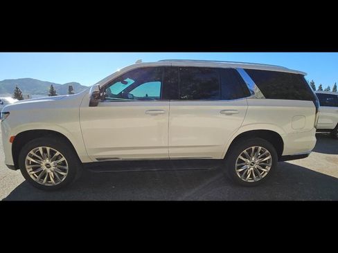 Used 2021 Cadillac Escalade Premium Luxury image 6