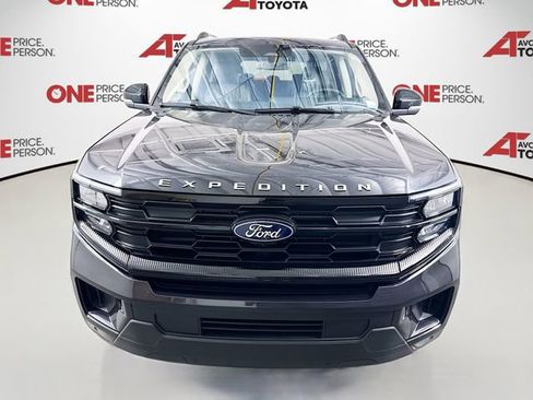 Used 2025 Ford Expedition Max Active image 2