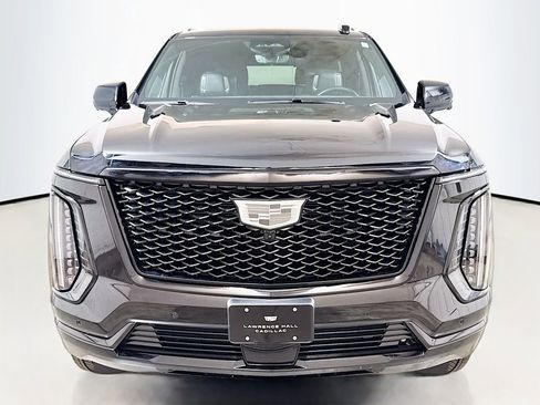 Certified 2025 Cadillac Escalade Sport Platinum w/ LPO, ONYX Package AWD/4WD image 2