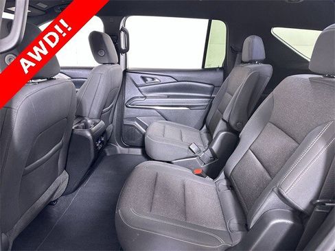 Used 2024 Chevrolet Traverse LT image 26