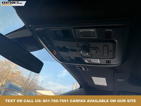 Used 2022 GMC Yukon XL Denali image 31
