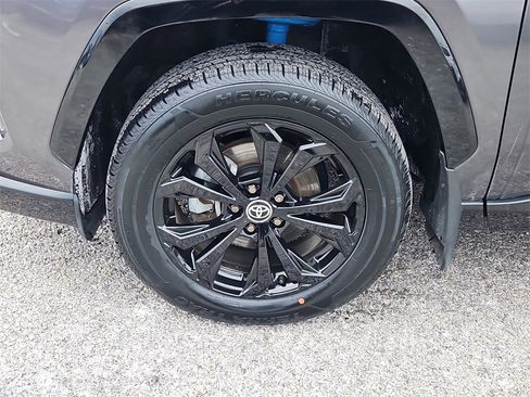 Used 2024 Toyota RAV4 XSE image 7