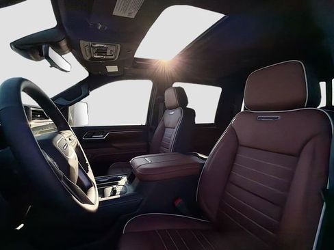 New 2026 GMC Sierra 2500 Denali Ultimate AWD/4WD image 17
