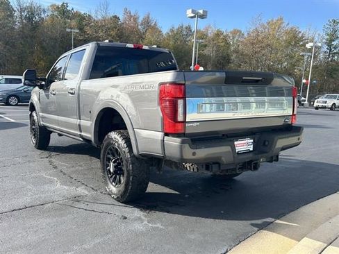Used 2022 Ford F250 Platinum w/ Tremor Off-Road Package image 7