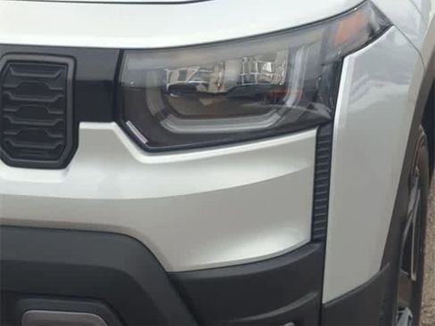 New 2026 Jeep Cherokee Laredo image 11