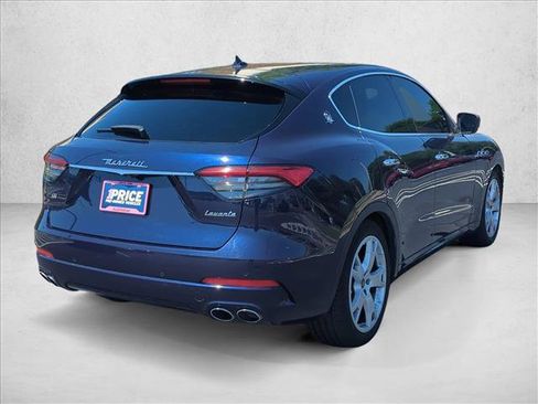 Used 2021 Maserati Levante AWD/4WD image 5