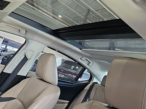 Used 2019 Lexus ES 350 Ultra Luxury image 29