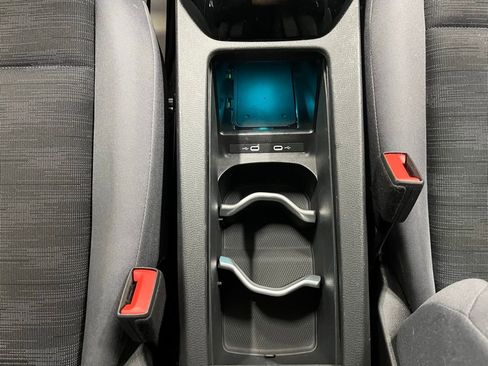 Used 2022 Volkswagen ID.4 Pro image 14