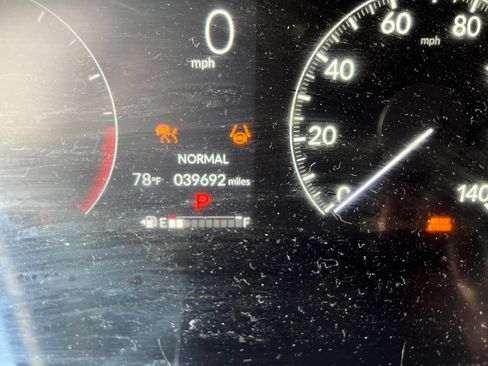 Used 2023 Honda HR-V EX-L image 5