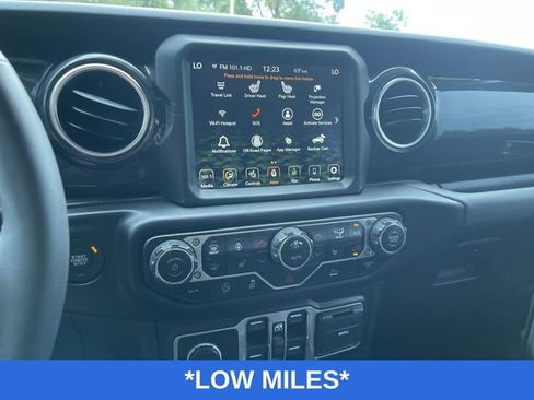 Used 2023 Jeep Wrangler Altitude image 14