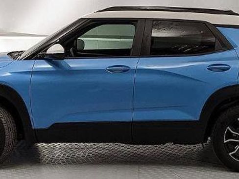 Used 2025 Chevrolet TrailBlazer ACTIV w/ Convenience Package AWD/4WD image 5