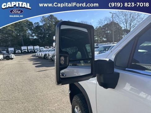 Used 2024 Chevrolet Silverado 2500 LTZ w/ LTZ Convenience Package image 12