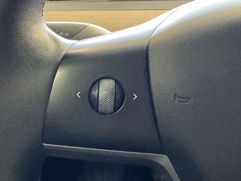 Used 2023 Tesla Model 3 Standard Range RWD image 17