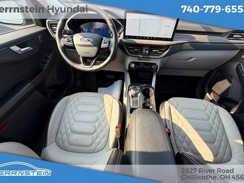 Used 2023 Ford Escape Platinum w/ Premium Technology Package AWD/4WD image 10
