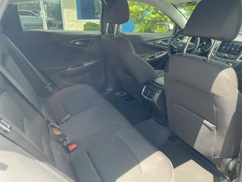 Used 2022 Chevrolet Malibu LT FWD image 15