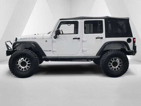Used 2018 Jeep Wrangler Unlimited Rubicon AWD/4WD image 4