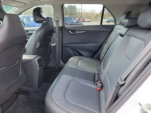 Used 2023 Kia Niro SX Touring image 10