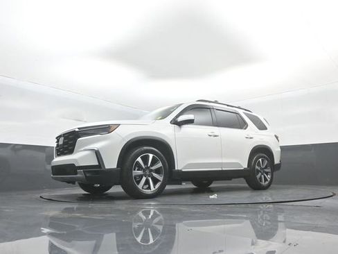 Used 2024 Honda Pilot Elite image 35