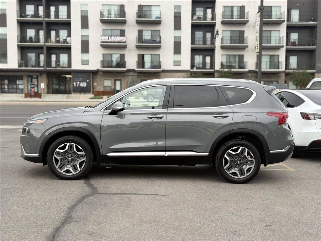 Used 2021 Hyundai Santa Fe Limited AWD/4WD image 4