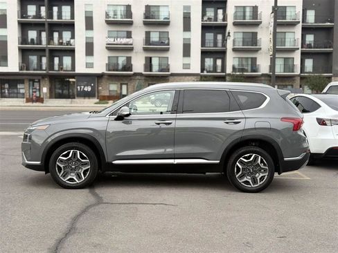 Used 2021 Hyundai Santa Fe Limited AWD/4WD image 4