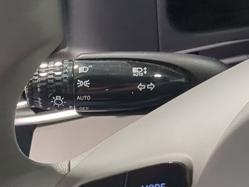 Used 2021 Hyundai Elantra SEL FWD image 30