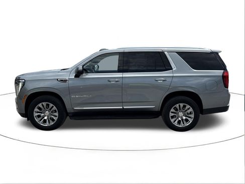 Used 2025 GMC Yukon Denali AWD/4WD image 6