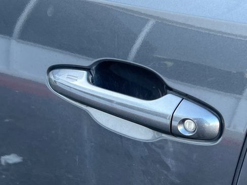 Used 2023 Toyota Tacoma TRD Off-Road AWD/4WD image 7