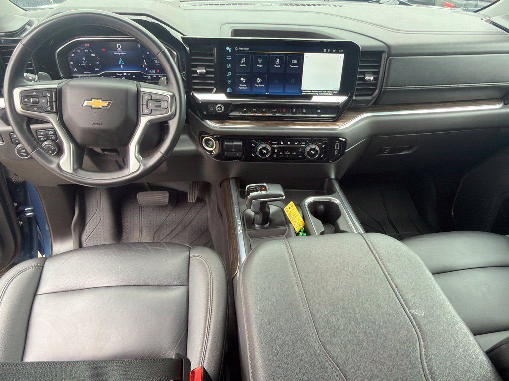 Used 2024 Chevrolet Silverado 1500 LT w/ Z71 Off-Road Package AWD/4WD image 30